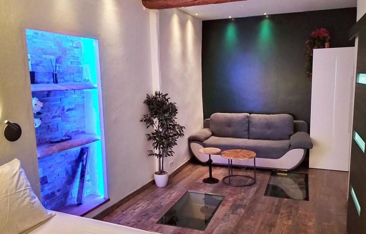 L'Essens Bed & Breakfast Файенс Екстериор снимка